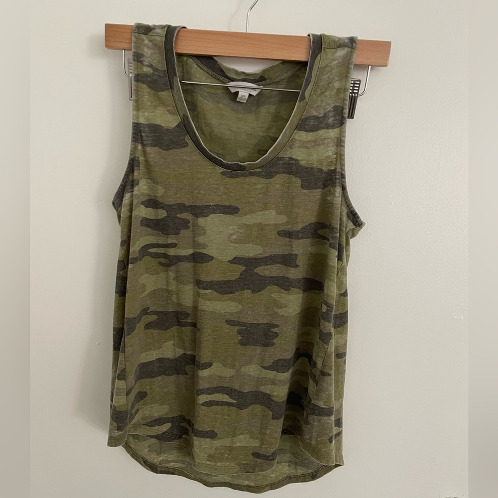 Lucky Brand camo distressed tank